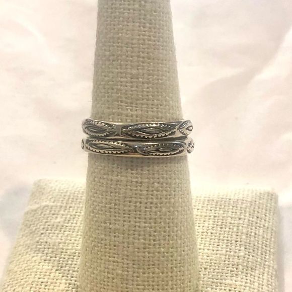 SILPADA Sterling Silver Oxidized Stacking Ring Sz 7, 7-3/4 - Picture 2 of 10